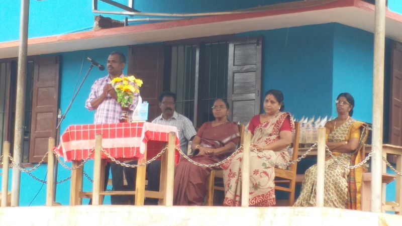 പ്രമാണം:44029 261.jpg