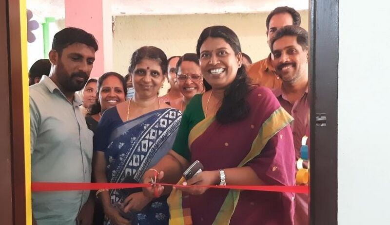 പ്രമാണം:CREATIVE CORNER GHSS AROLI.jpg