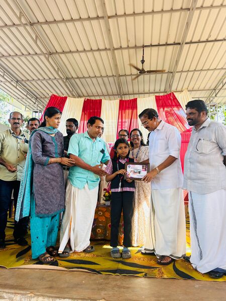 പ്രമാണം:12060 KSD VIJAYOLSAVAM2.jpg