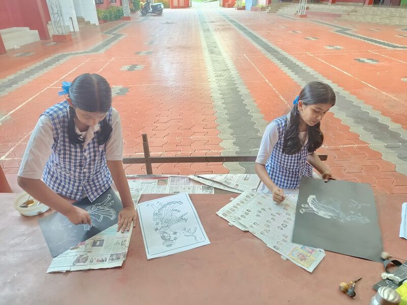 പ്രമാണം:16002 workexp1.jpg