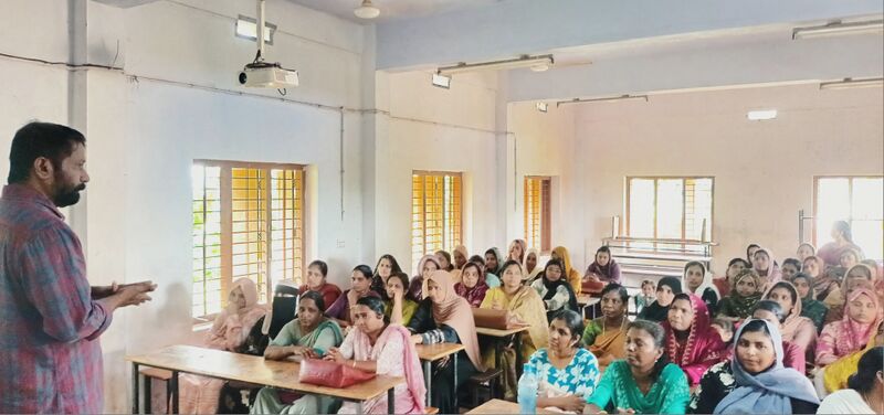 പ്രമാണം:19042 PTA Meeting 8-6-26.jpg