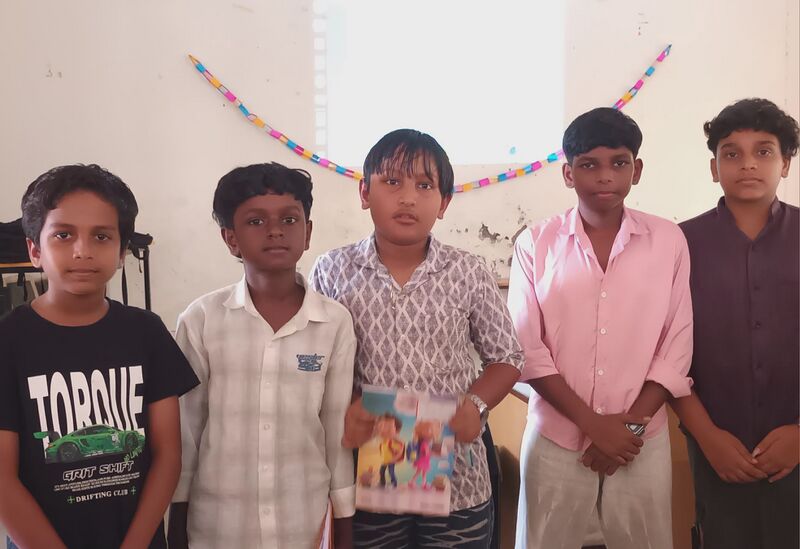 പ്രമാണം:19042 Quiz Winners.jpg