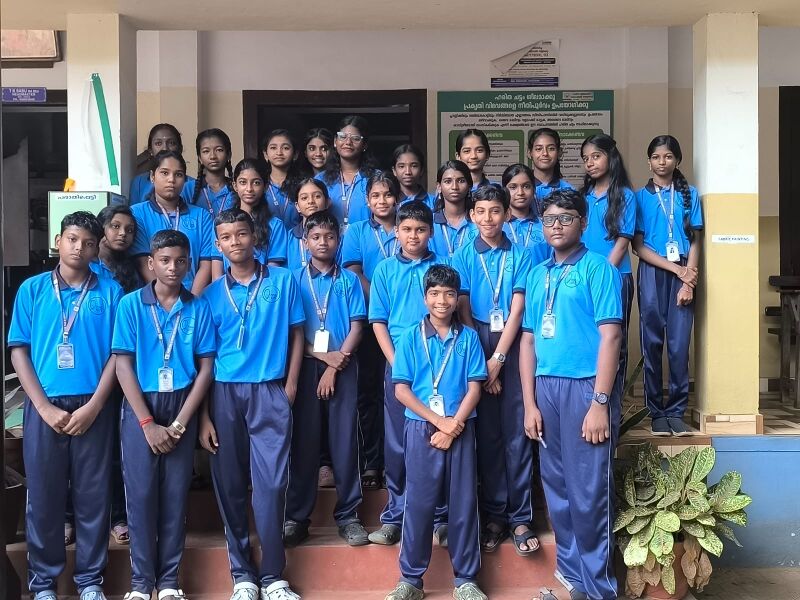 പ്രമാണം:2025-28 LITTLE KITES BATCH.jpg