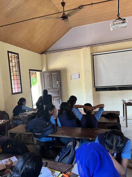 പ്രമാണം:26069 HITECH CLASSS.jpg