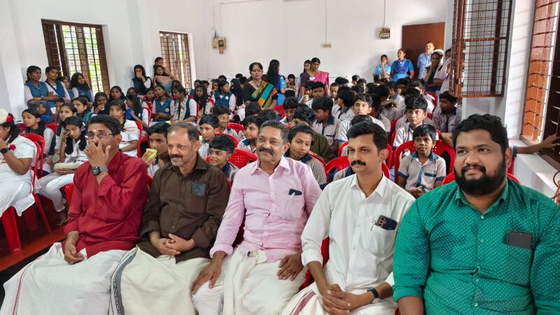 പ്രമാണം:36048 Toilet 3.jpeg