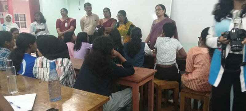 പ്രമാണം:43085-other student2.jpeg