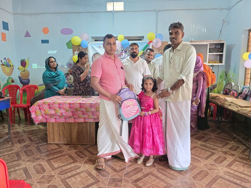 പ്രമാണം:48550prv26.jpg