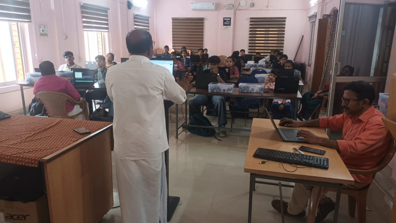 പ്രമാണം:Precamp LK District camp.png