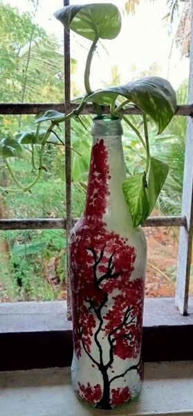 പ്രമാണം:Varghese cinoj bottle art.jpeg