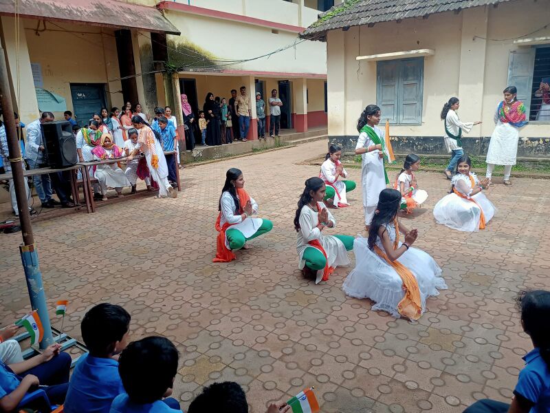 പ്രമാണം:11453 IND7.jpeg