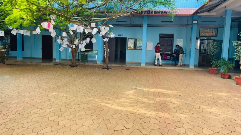 പ്രമാണം:14028 v (1).jpg