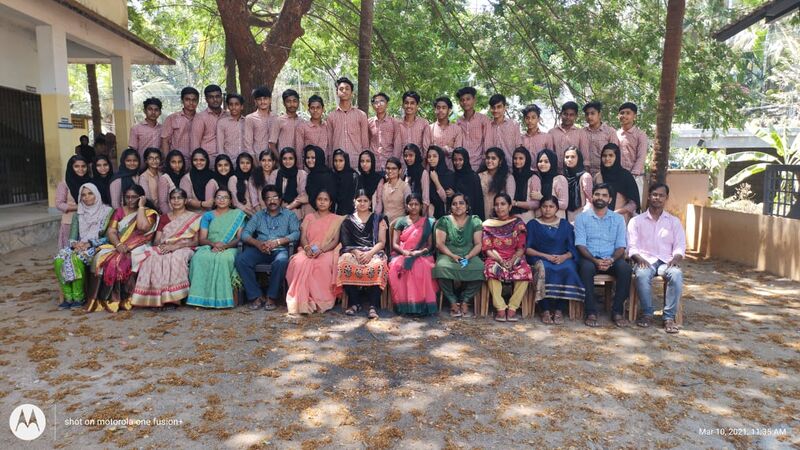 പ്രമാണം:20007-WORK 37.jpeg