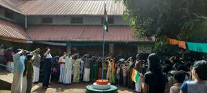 22262 flag salute 1.jpg