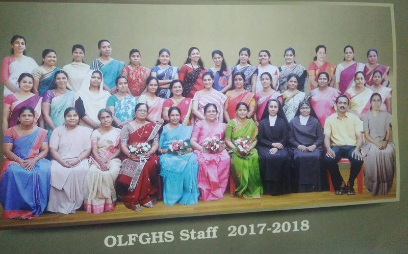 പ്രമാണം:23080-staff.jpg