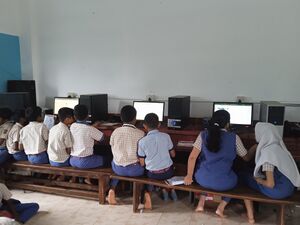 24354-hitech-computer lab.jpg