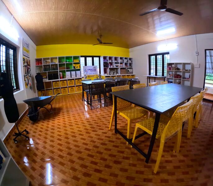 പ്രമാണം:31262-valavoor -CORNER1.jpg