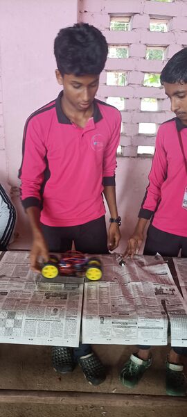 പ്രമാണം:36050 sci fair.jpg