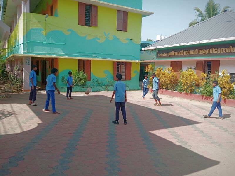 പ്രമാണം:43252 Building.jpg