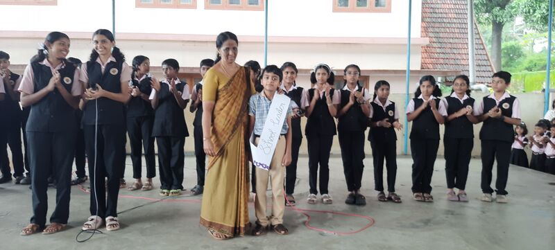 പ്രമാണം:47026-STGHSSV- school Parlament2.jpg