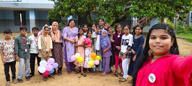 പ്രമാണം:Pravesanolsava ganam.jpg