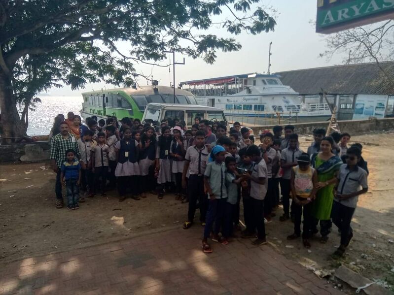 പ്രമാണം:Svd tour2.jpeg