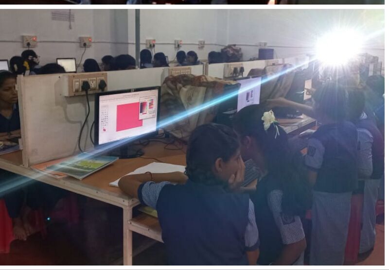 പ്രമാണം:11039 hitech2.jpg