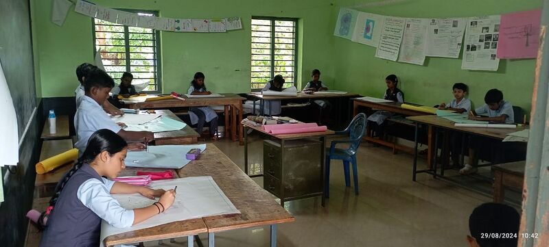 പ്രമാണം:12017 mathsfair1 2024.jpg