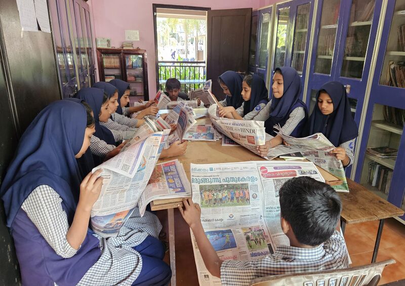 പ്രമാണം:18673 school library 2.jpg