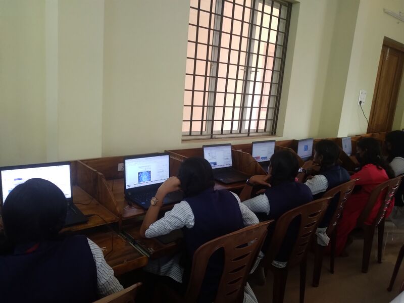 പ്രമാണം:42040 software.jpg