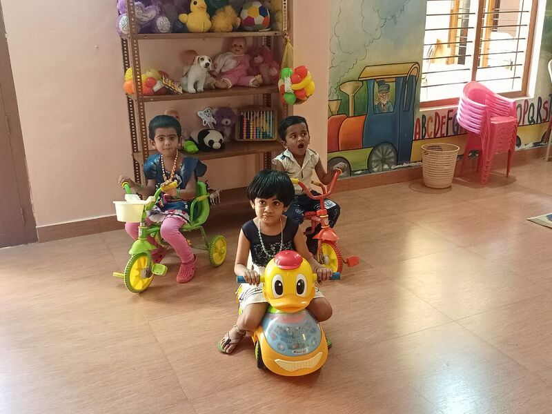 പ്രമാണം:44013 L5.jpg