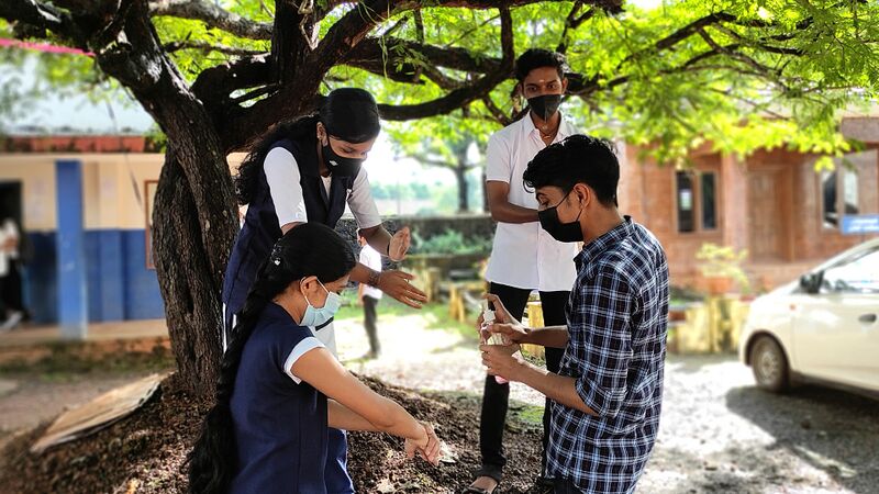 പ്രമാണം:BS21 KNR 13047 4.jpg