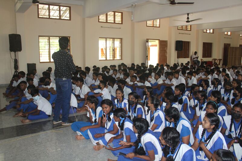 പ്രമാണം:Sathyamevajayathe class 35052 22 (5).JPG