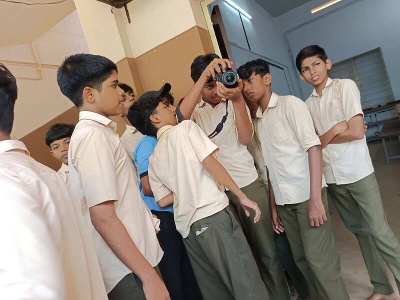 പ്രമാണം:16041 lk camera1 2024-27 1.jpg