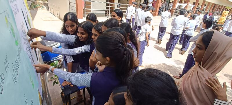 പ്രമാണം:16056 Env Day2025 Oppumaram3.jpg