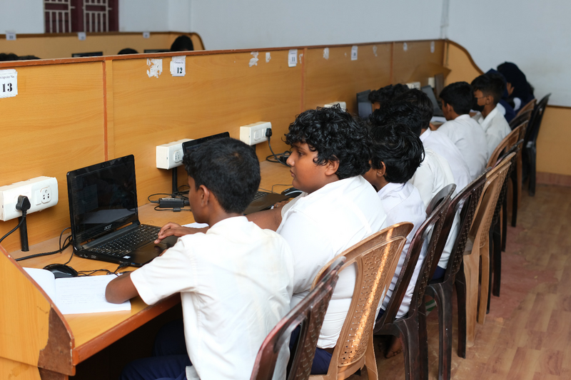 പ്രമാണം:17079 hitech lab.png