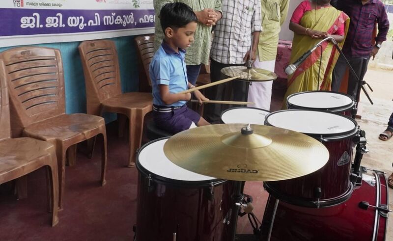 പ്രമാണം:17538 HITECH PRESENTATION.jpeg