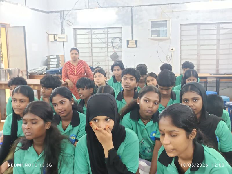 പ്രമാണം:24080 lk 42026 camp.jpg