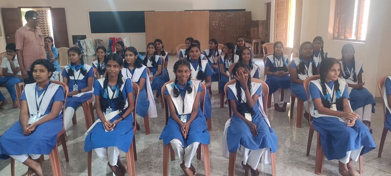 പ്രമാണം:35052 ssquiz 2425 3.jpg