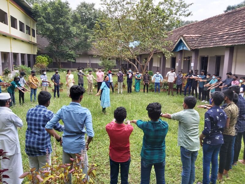 പ്രമാണം:40034 9th opening day.jpeg