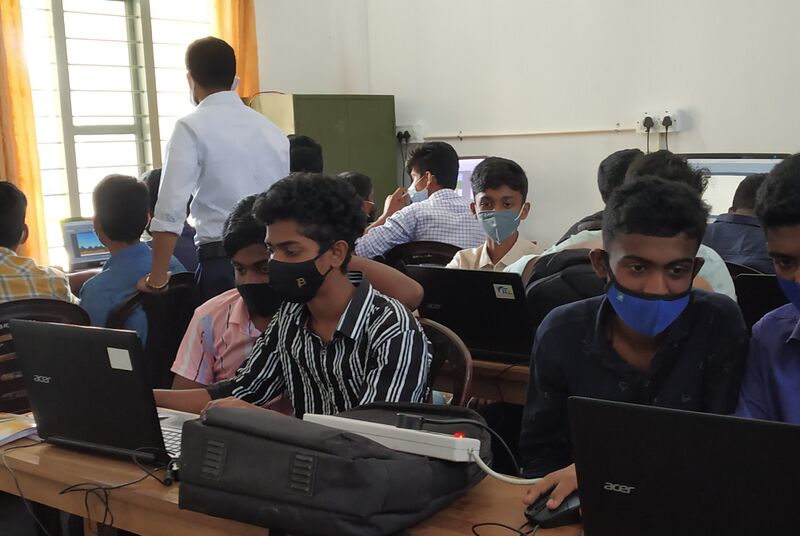 പ്രമാണം:45051 LK X.jpg