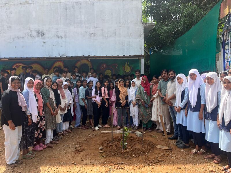 പ്രമാണം:48086 june 5 1.jpg