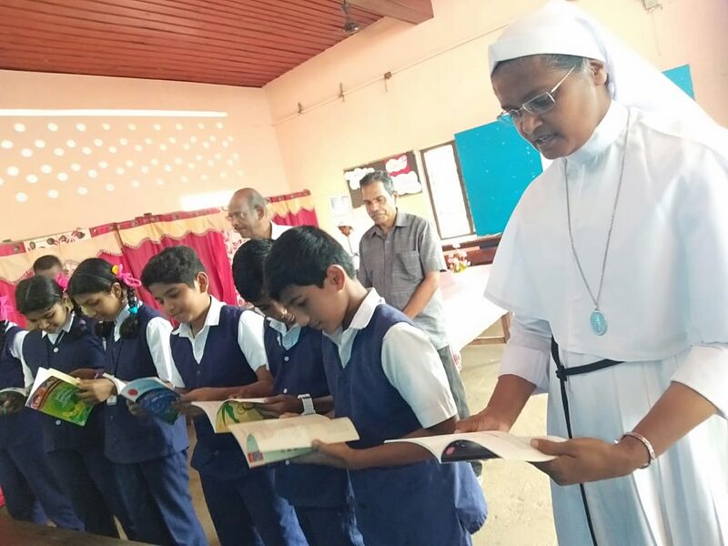 പ്രമാണം:Book exhibition LF.jpg