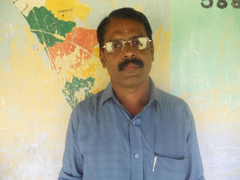പ്രമാണം:Y100.JPG