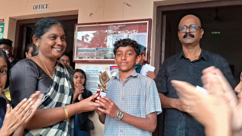 പ്രമാണം:13104 lk reel2.jpeg