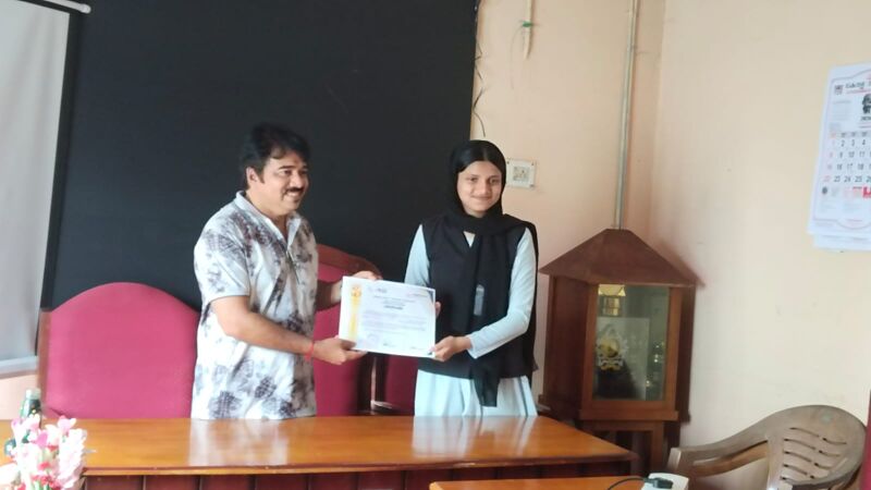 പ്രമാണം:18677 26 mar10.jpg