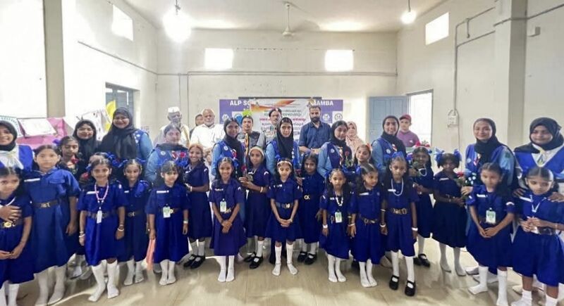 പ്രമാണം:19834-independence day2025-26(1).jpg