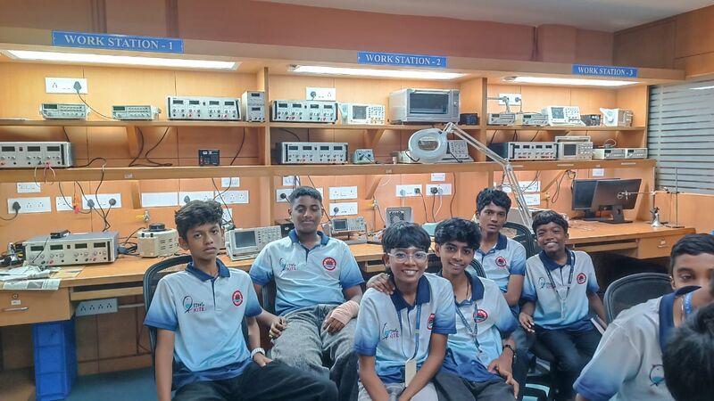 പ്രമാണം:23066-FISAT Visit-WORK STATION-LK-2025-10.jpg