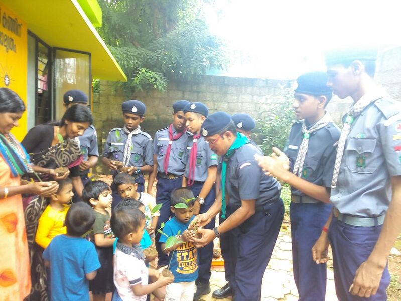 പ്രമാണം:42085 scouts&guides5.jpg