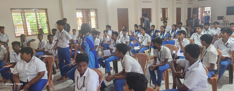 പ്രമാണം:Ssquiz 35052 23 4.jpg