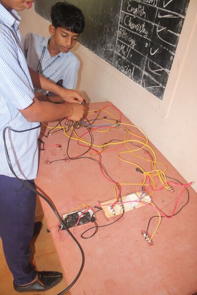 പ്രമാണം:11053 work experience.jpg